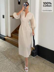 Siren Gaze 女士纯色V领褶裥优雅长袖中长连衣裙 - 杏色 - 查看 3