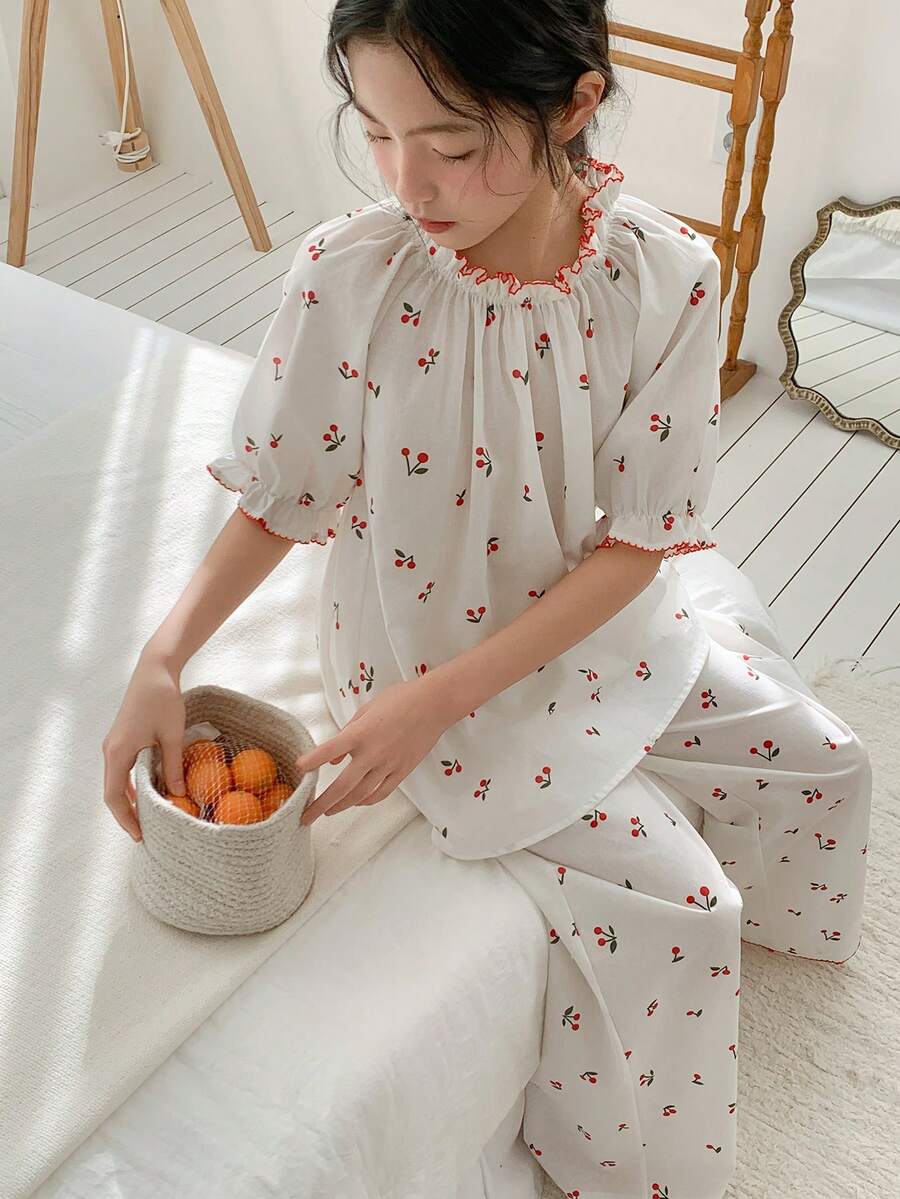DAZY 少女樱桃印花立领插肩袖上衣和裤子睡衣套装 - 白色 - 查看 1