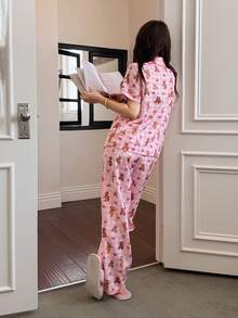 SHEIN Bộ đồ ngủ nữ màu hồng kẻ caro in hình gấu, tay ngắn và quần dài rộng rãi. - Hồng - Xem 2