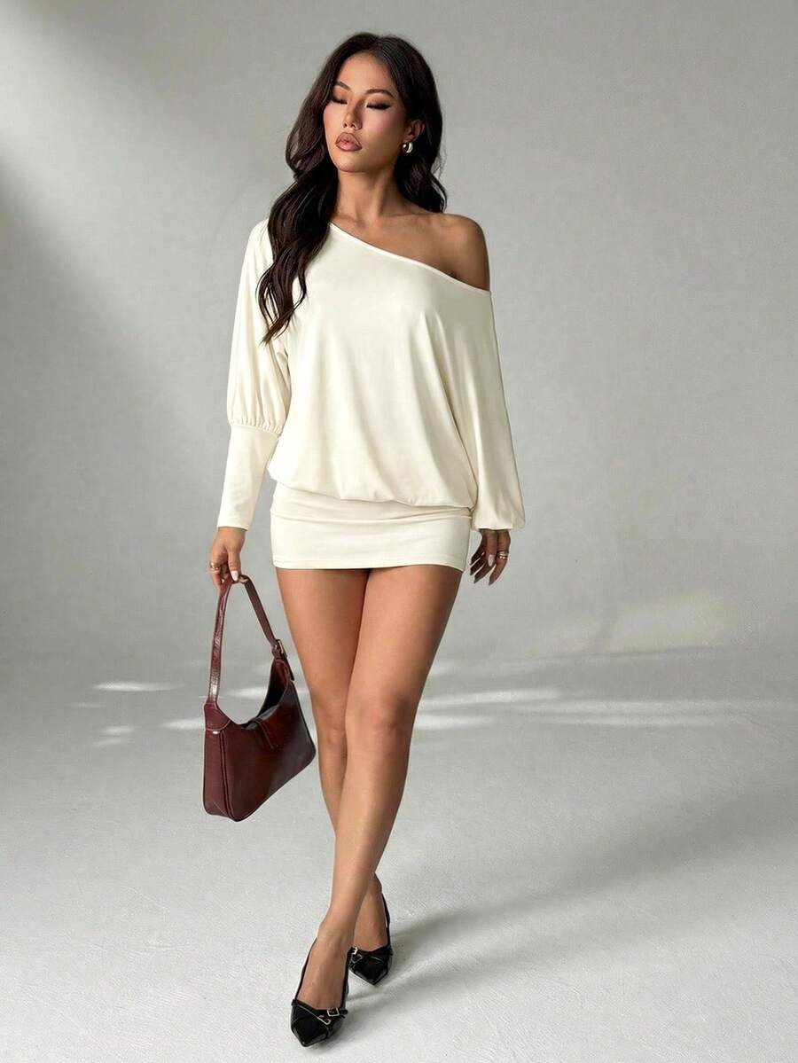 SHEIN PETITE 性感斜肩长袖修身迷你连衣裙，街头风音乐节必备，夏季女装