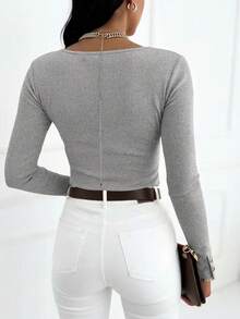 Almamuse 修身性感圆领半开襟心形纽扣休闲长袖加大码女式T恤 - 灰色 - 查看 2