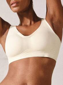 女士无缝加垫塑身内裤，丰臀、紧致腹部，薄丝滑冰纤维，带泪珠泡沫垫 - 杏色 - 查看 8