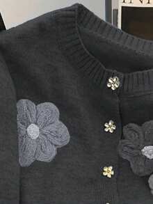 SHEIN Tall CURVE Eleganter Strickjacke in Kontrastfarbe mit Blumenmuster und langen Ärmeln, Große Größen - Dunkelgrau - Übersicht 4