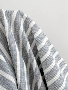 Elamini 美国运动风休闲校园街头日常通勤V领蕾丝拼接条纹修身针织上衣，适合春夏秋季穿着。 - 淺灰色 - 查看 3