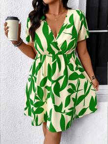 SHEIN Clasi Plus Size Women Vacation Plant Print Surplice V-Neck Short Sleeve Dress - Multicolor - View 3