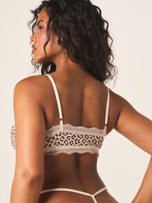 MISSGUIDED 女士豹纹蕾丝边文胸和丁字裤内衣套装，配有可调节肩带，适合情人节等亲密场合 - 粉色 - 查看 2