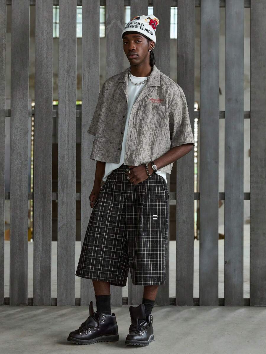 NEON BLANC Men's Button Waist Plaid Wide Leg Knee Length Shorts - Black - View 1