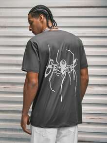 Modcrash Camiseta de manga corta de cuello redondo con estampado de letra y araña, informal para hombres, para verano - Gris Oscuro - Ver 1