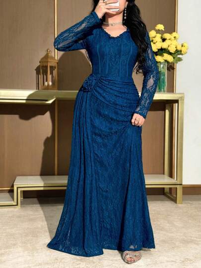 Modelyn فستان أنيق بتصميم زهري ثلاثي الأبعاد مع تفاصيل من الدانتيل للمقاسات الكبيرة