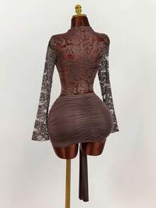 Amplova 女士蕾丝衬衫搭配复古红色薄纱抽绳下摆迷你修身连衣裙，波西米亚风派对装扮 - 棕色 - 查看 10