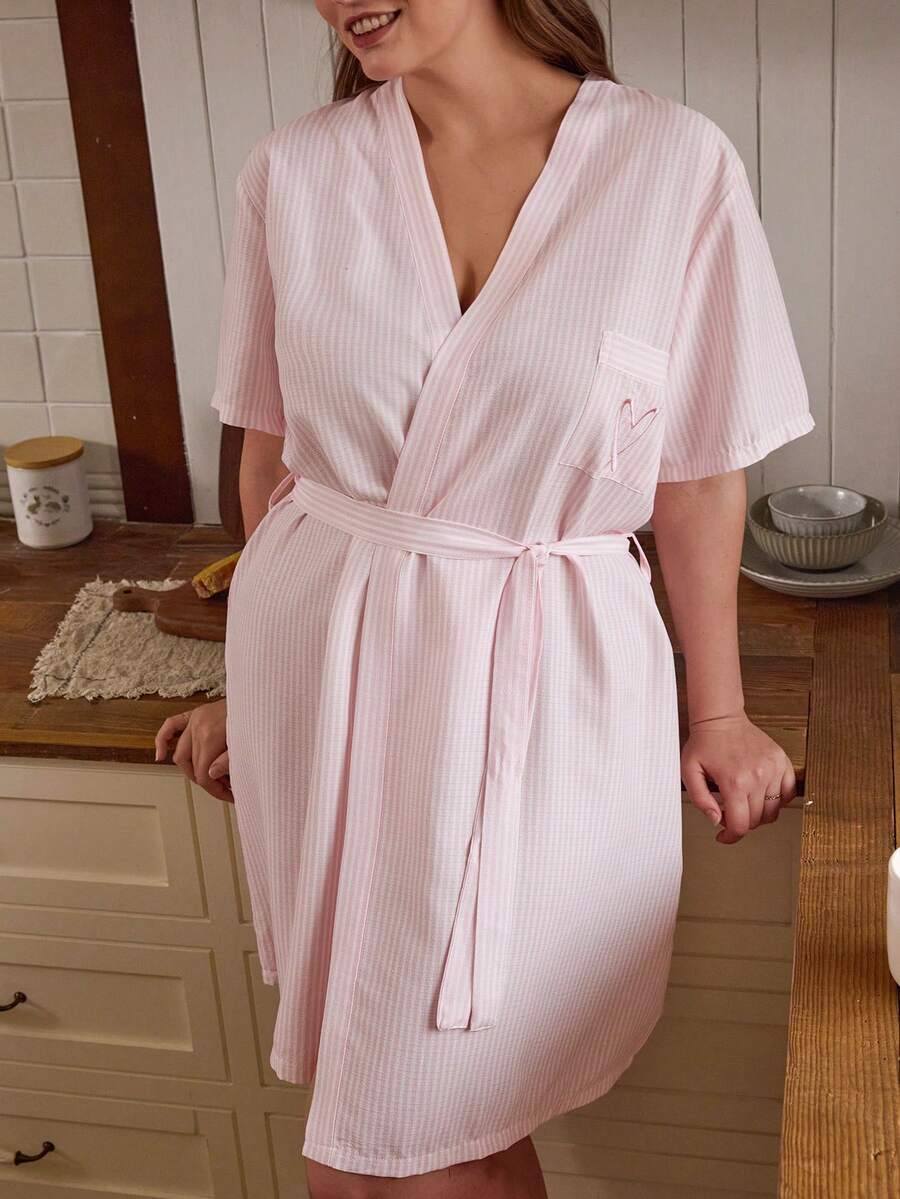Doze Lane Plus Size Pink Striped Cotton Robe With V Neck And Short Sleeve For Comfortable Maternity Hospital Wear - Baby Pink - View 1