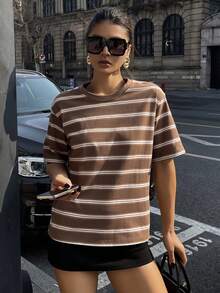 DAZY 条纹撞色印花圆领休闲短袖T恤，夏季 - 駝色 - 查看 6