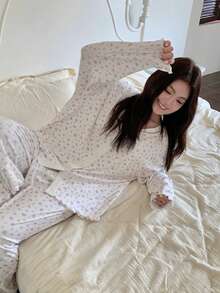 Dazy Plus 两件套优雅碎花宽松睡衣套装，包含上衣和裤子，大码女式春夏秋季睡衣 - 白色 - 查看 3