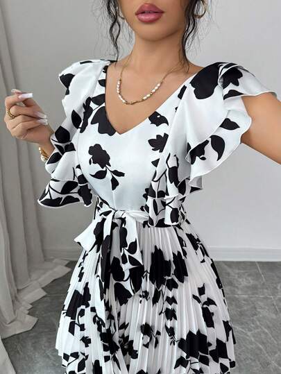 Elenzga Women's Spring/Summer New Arrival Elegant Elegant French Sweet Minimalist High-End Tea Break Outfit, Watercolor Painting Print Design, Pleated Design, Black & White Ruffle Hem Short Sleeve A-Line Mini Dress