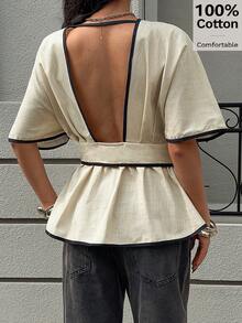 Siren Gaze Áo kiểu nữ cổ chữ V sâu, viền tương phản, ôm sát, có bèo nhún ở gấu áo, thích hợp mặc hàng ngày, đi biển, chất liệu cotton, tay áo cánh dơi. - Màu be - Xem 2