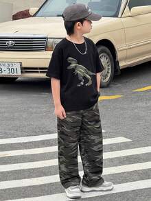 SHEIN 两件套男童套装：压纹字母图案圆领短袖T恤，带工装口袋；撞色长裤；适合春夏休闲、运动、度假、上学、聚会等场合，时尚百搭。 - 彩色 - 查看 5