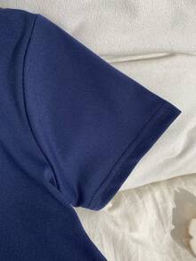 Playful Pals 1 pezzo Maglietta a maniche corte con scollo tondo blu navy per ragazze giovani, con decorazione floreale a righe blu e bianche, abito/gonna casual ed elegante adatto per l'estate, uso quotidiano, viaggi, vacanze, parchi a tema, servizi fotografici - Blu - Visualizzare 6