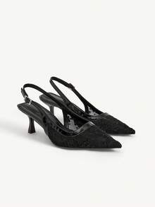 CUCCOO CHICEST 蕾丝花卉优雅尖头高跟凉鞋，新中国风，适合追求时尚的女性，非常适合日常通勤、约会或搭配旗袍/连衣裙出席轻宴会、婚宴、春季新娘鞋等场合。 - 黑色 - 查看 1