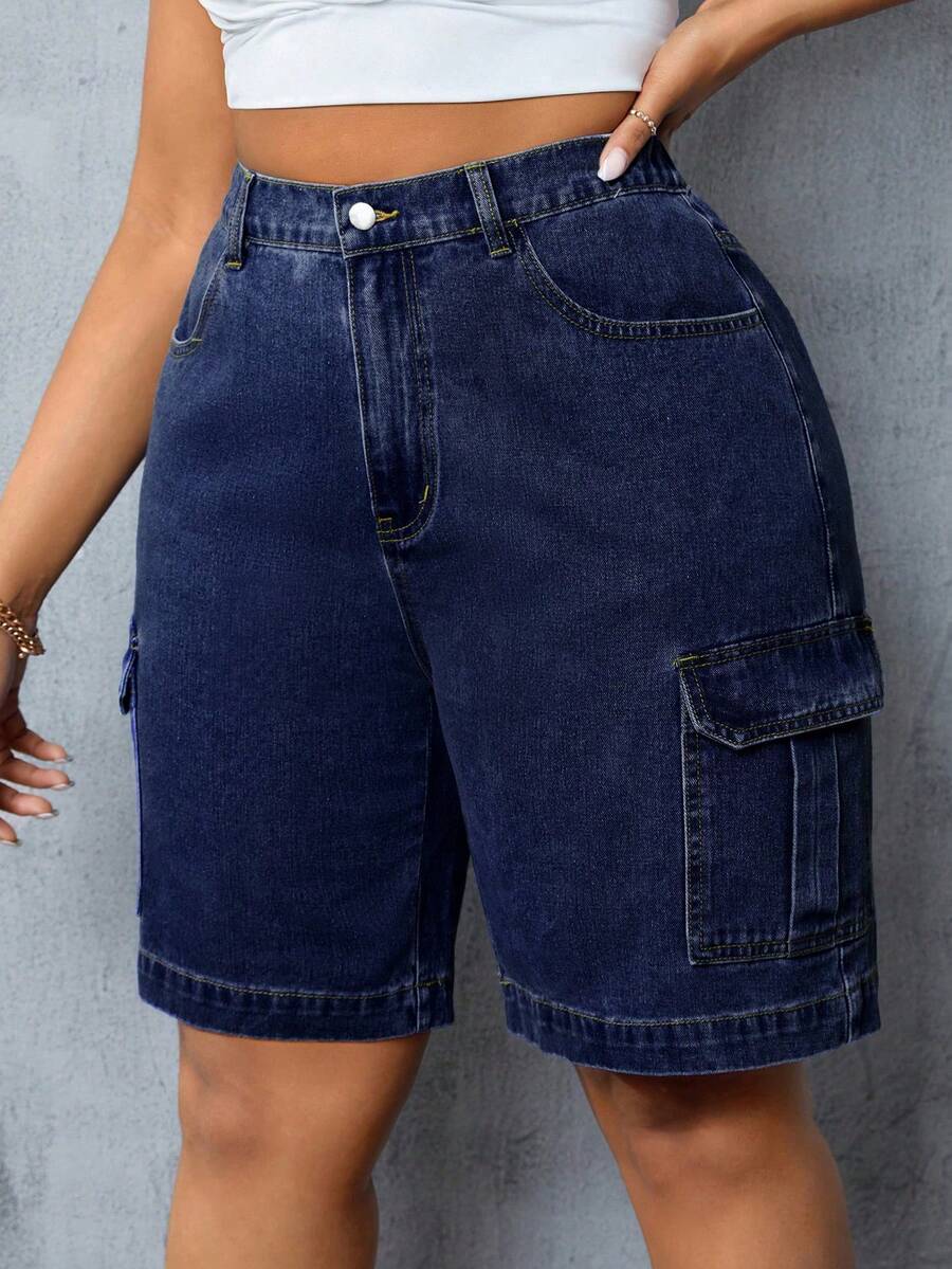 SHEIN CURVE+ Plus Size Women's Cargo Pocket Casual Versatile Denim Shorts - Blue - View 1