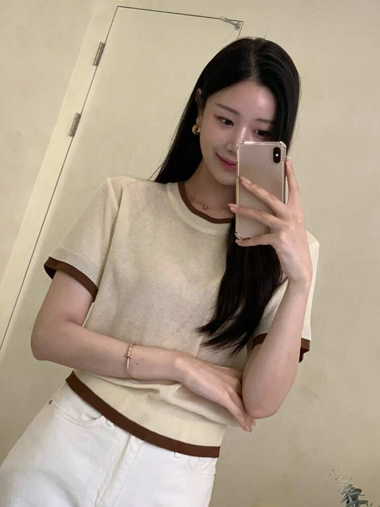 Fashionable Minimalist Casual Slim Fit Contrast Color Round Neck Short Cropped Knit Top For Women, Summer