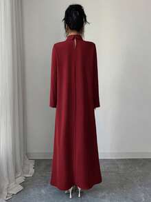Yasmyna 女士水钻装饰高领长袖阿拉伯风格连衣裙 - 酒紅色 - 查看 3