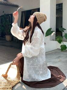 DAZY Bộ đồ mặc nhà thanh lịch gồm áo trắng tay dài cài cúc phía trước và chân váy xếp ly màu nâu dành cho nữ. - Nhiều màu - Xem 3