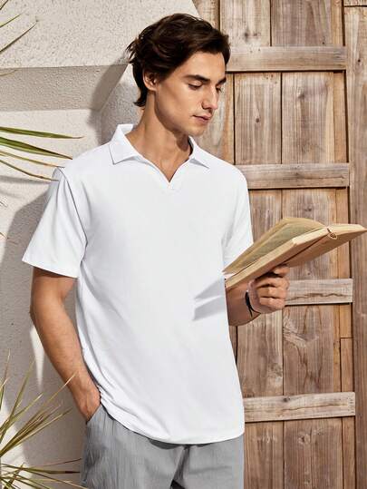 Mercer Haus 男士纯色短袖休闲/工作 Polo 衫，适合在夏威夷夏季热带度假穿着。