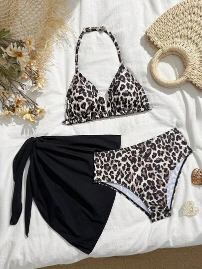 SHEIN Conjunto de bikini de 3 piezas con estampado de leopardo para adolescentes: Top de traje de baño con tirantes finos y acolchado con estampado de leopardo, Bottom de traje de baño triangular con estampado de leopardo, Pareo triangular negro. Lindo, estilo Y2K, adecuado para nadar, surfear, vacaciones, días festivos, playa