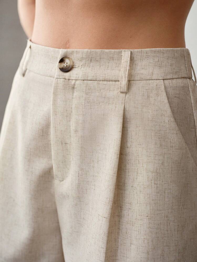 SLANT POCKET FOLD PLEATED SHORTS
