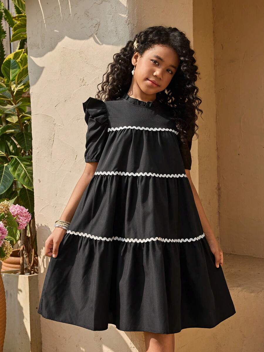 少女休闲度假绿色蝴蝶结泡泡袖圆领连衣裙，公主风上衣，适合春夏度假、旅行及各种场合 - 黑色 - 查看 1