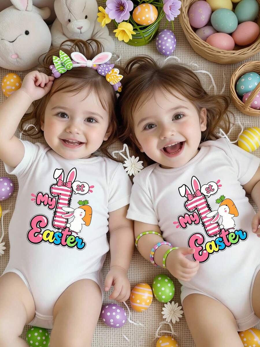 Mono informal de primavera y verano para niñas, con estampado de rayas, letras y diseño de conejo y zanahoria en color rosa, cómodo y apropiado para el ambiente festivo de Pascua - Blanco - Ver 1