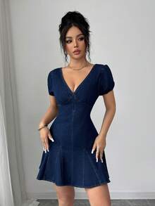 Elenzga 女士夏季休闲花瓣袖收腰牛仔连衣裙 - 深色水洗藍 - 查看 1