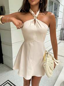 Aloruh 女士优雅领带金属扣装饰腰部A字纯色迷你连衣裙 - 杏色 - 查看 11