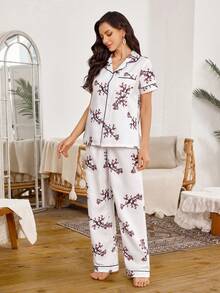 Serenescape Women's Bubble Wrinkle Floral Print Lapel Cardigan Short Sleeve Pajama Set - Red and White - View 4
