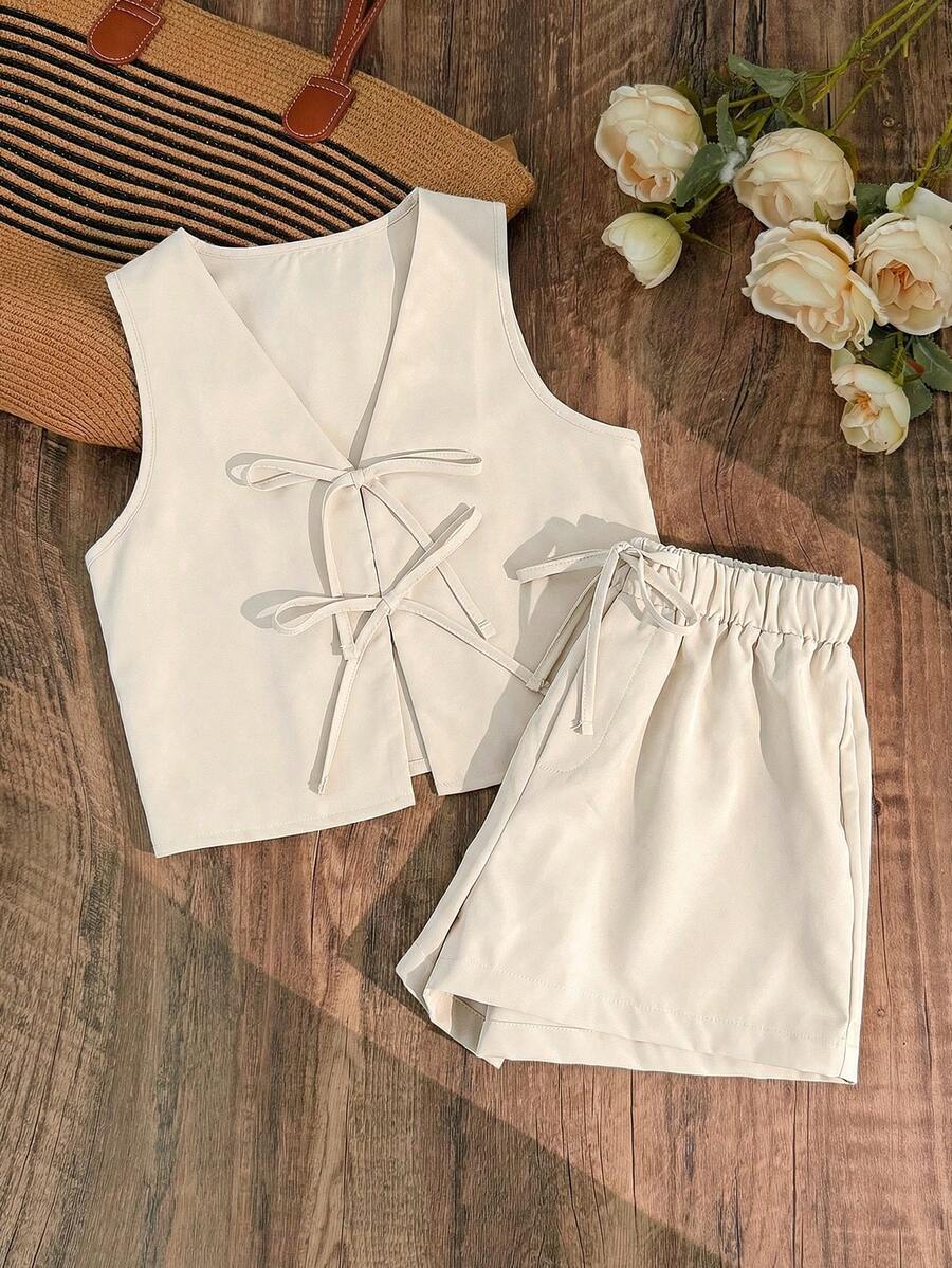 SHEIN 少女休闲优雅简约无袖蝴蝶结宽松背心上衣和松紧腰短裤两件套，米色 - 白色 - 查看 1