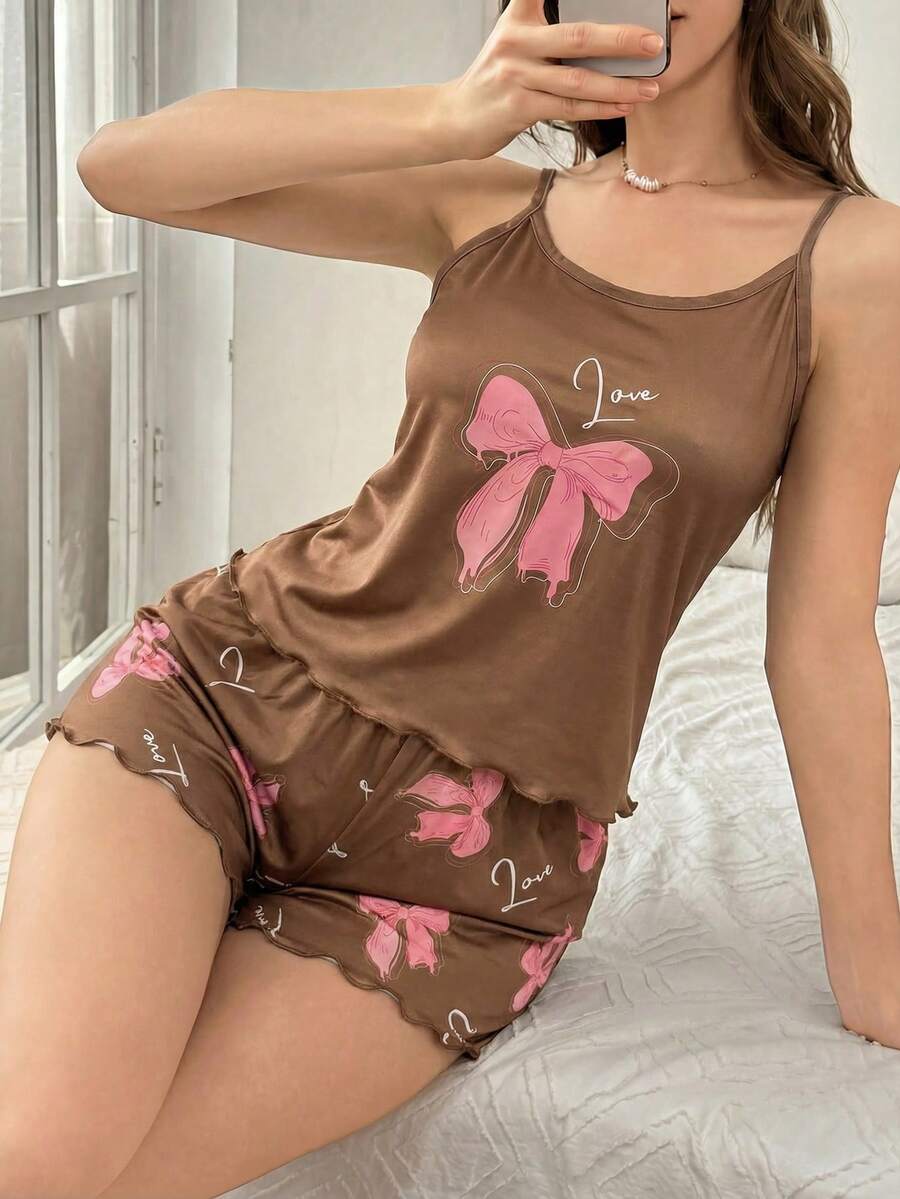 SHEIN 年轻休闲粉色蝴蝶印花荷叶边吊带背心和短裤睡衣套装 - 彩色 - 查看 1