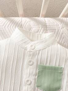 SHEIN 新生男宝宝夏季可爱清新纯色立领前袋白色竖条纹短袖上衣+绿色底白色竖条纹短裤套装 - 綠色 - 查看 7