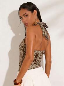 Zyxie Áo kiểu nữ casual dáng bất đối xứng, hở lưng, cổ yếm, in họa tiết toàn thân, thích hợp cho mùa hè. - màu nâu - Xem 2