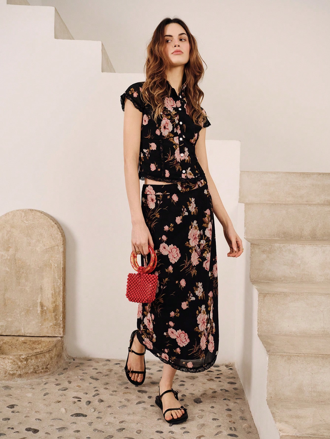 Floral Fitted Short Sleeve Blouse With Lace Details Spring Summer Vacation Holiday Beach Casual Chic Top Resort For Women