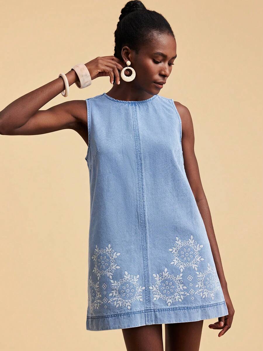 Travachic Women's Round Neck Geometric Pattern Casual Vacation Everyday Denim Dress - Light Wash - View 1