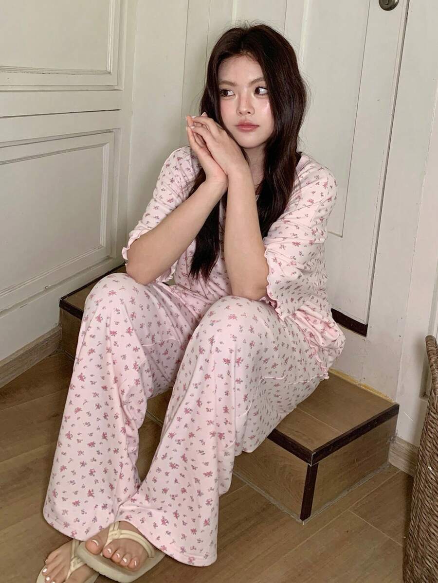 Dazy Plus 两件套优雅碎花宽松睡衣套装,包含上衣和裤子,大码女式春夏秋季睡衣 - 粉色 - 查看 1