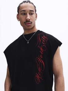 SUMWON 男士黑色纯棉背心，前后印有红色草书字体，无袖图案T恤 - 黑色 - 查看 6