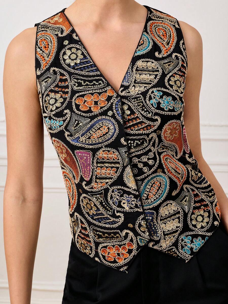 LOTSLUV Women's Black Paisley Sequin Embroidered V-Neck Sleeveless Fitted Vest And Black Straight Pocket Pants 2-Piece Set, Spring/Summer - Black - View 1