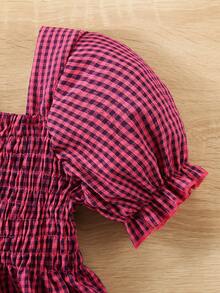 SHEIN 两件套女童休闲可爱格子衬衫和T恤，宽松版型，搭配复古水洗蓝色牛仔裤，裤脚毛边饰有黄色花卉刺绣，修身剪裁，面料柔软舒适，打造时尚街头风穿搭 - 彩色 - 查看 5