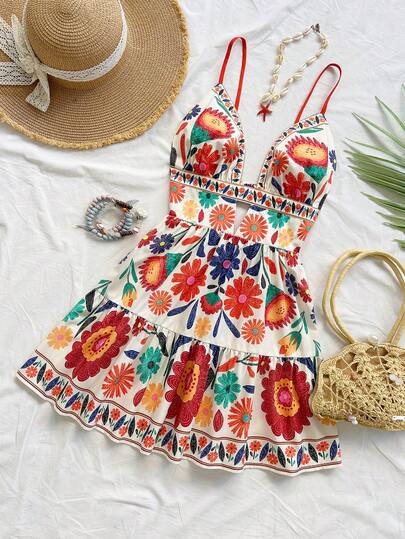 Soleia Vestido Slip com Decote em V, Recortes e Costas Abertas, Modelo A-Line