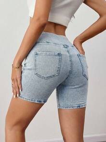 SHEIN Tall 女士牛仔短裤，休闲修身款短裤 - 淺色水洗藍 - 查看 2