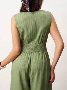 Enliva 女士纯色深V领褶皱无袖连体裤 夏季绿色休闲款，适合圆润身材曲线 - 綠色 - 查看 4
