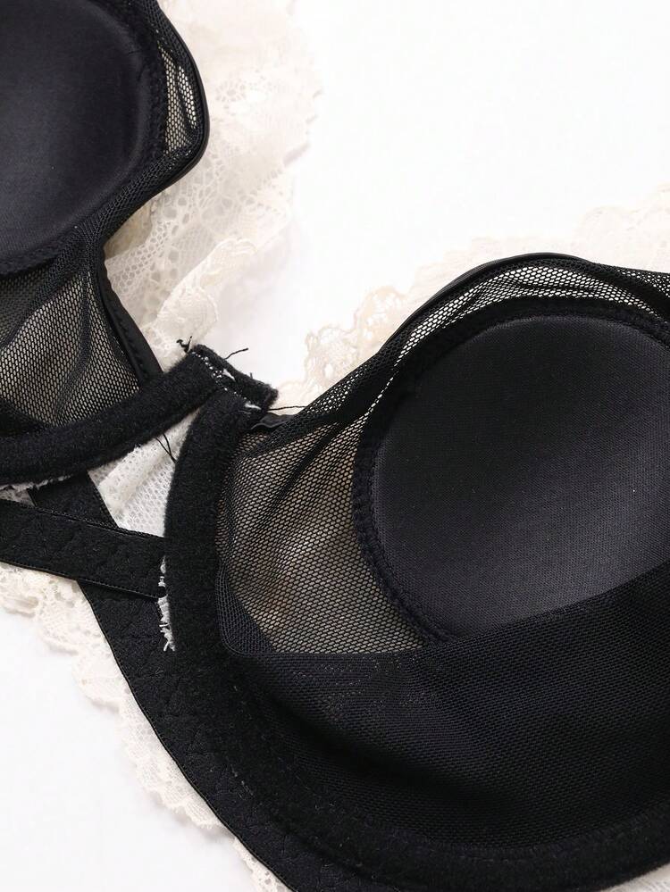 Lace Patchwork Padded Underwire Slightly Gathered Adjustable Spaghetti Strap Bra, Suitable For Spring And Summer