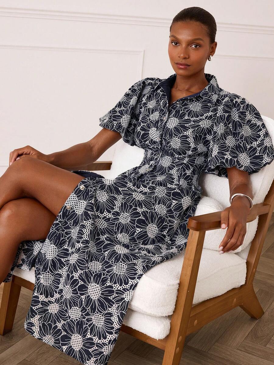 Lilora Đầm nữ thanh lịch thêu tay cánh hoa, dáng suông, tay lửng. Chiếc đầm hoa thêu thanh lịch và đa năng này hoàn hảo cho việc đi làm, mặc hàng ngày, đi chơi, dự tiệc, hẹn hò, tụ họp, hoạt động giải trí, dã ngoại, kỳ nghỉ, du lịch và kỳ nghỉ hè. Đầm hoa nữ, đầm đi nghỉ dưỡng, đầm cài cúc phía trước, đầm tay ngắn, đầm thêu, đầm mùa hè, đầm midi, đầm cài cúc, đầm tay phồng, đầm tay phồng, đầm sơ mi midi, đầm hoa cúc.