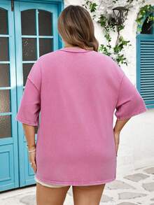SHEIN CURVE+ Curve 尺码 US22 音乐节、海滨度假、波西米亚风女式圆领短袖宽松T恤，饰有水洗雪花和刺绣 - 玫紅色 - 查看 2